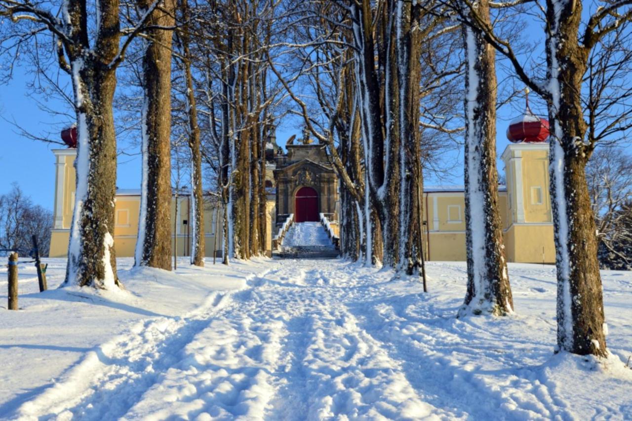 Hotel Zlata Labut Králíky Exteriör bild