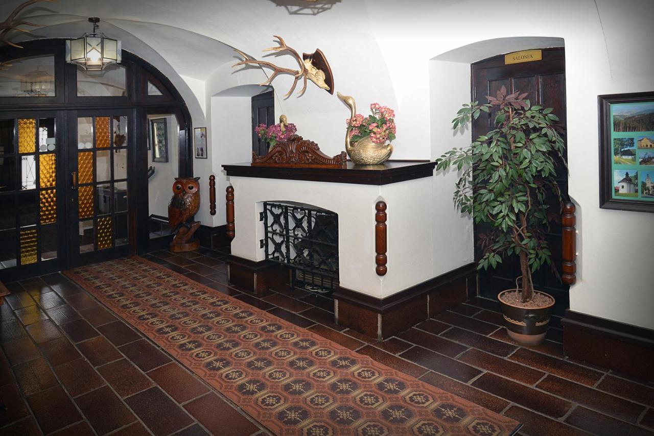 Hotel Zlata Labut Králíky Exteriör bild