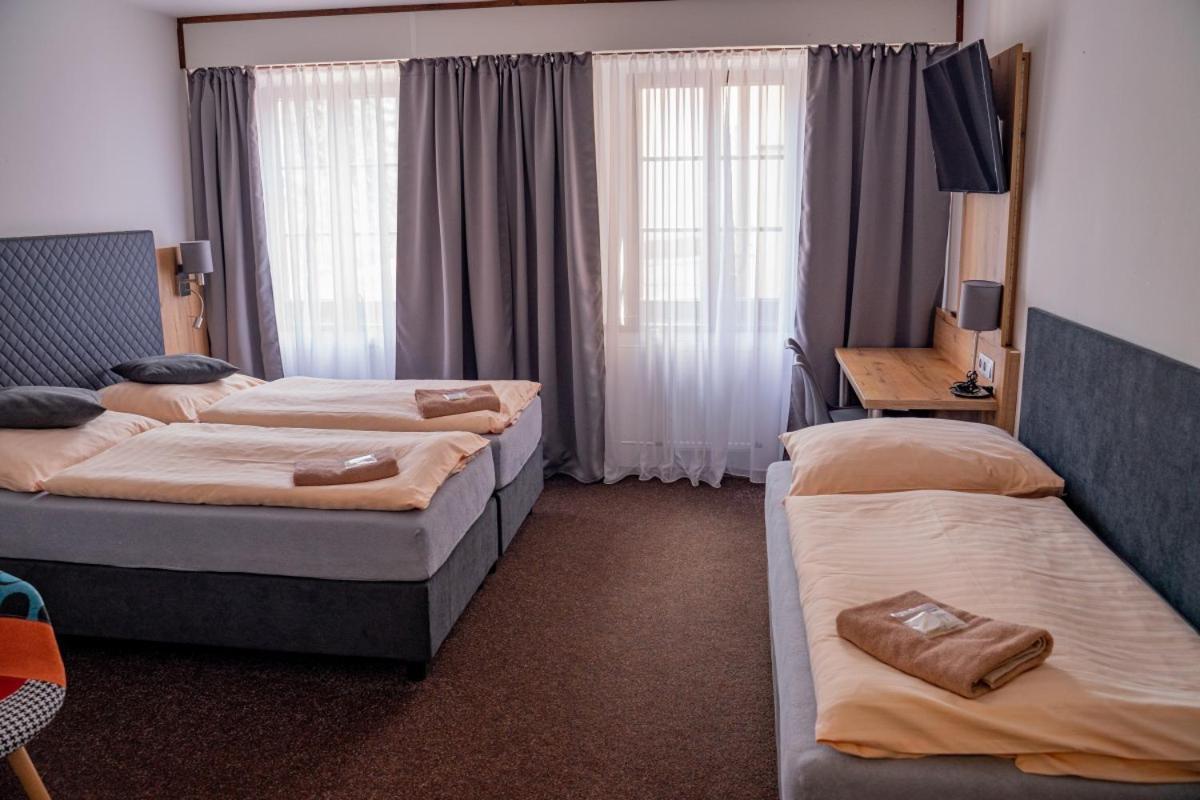 Hotel Zlata Labut Králíky Exteriör bild