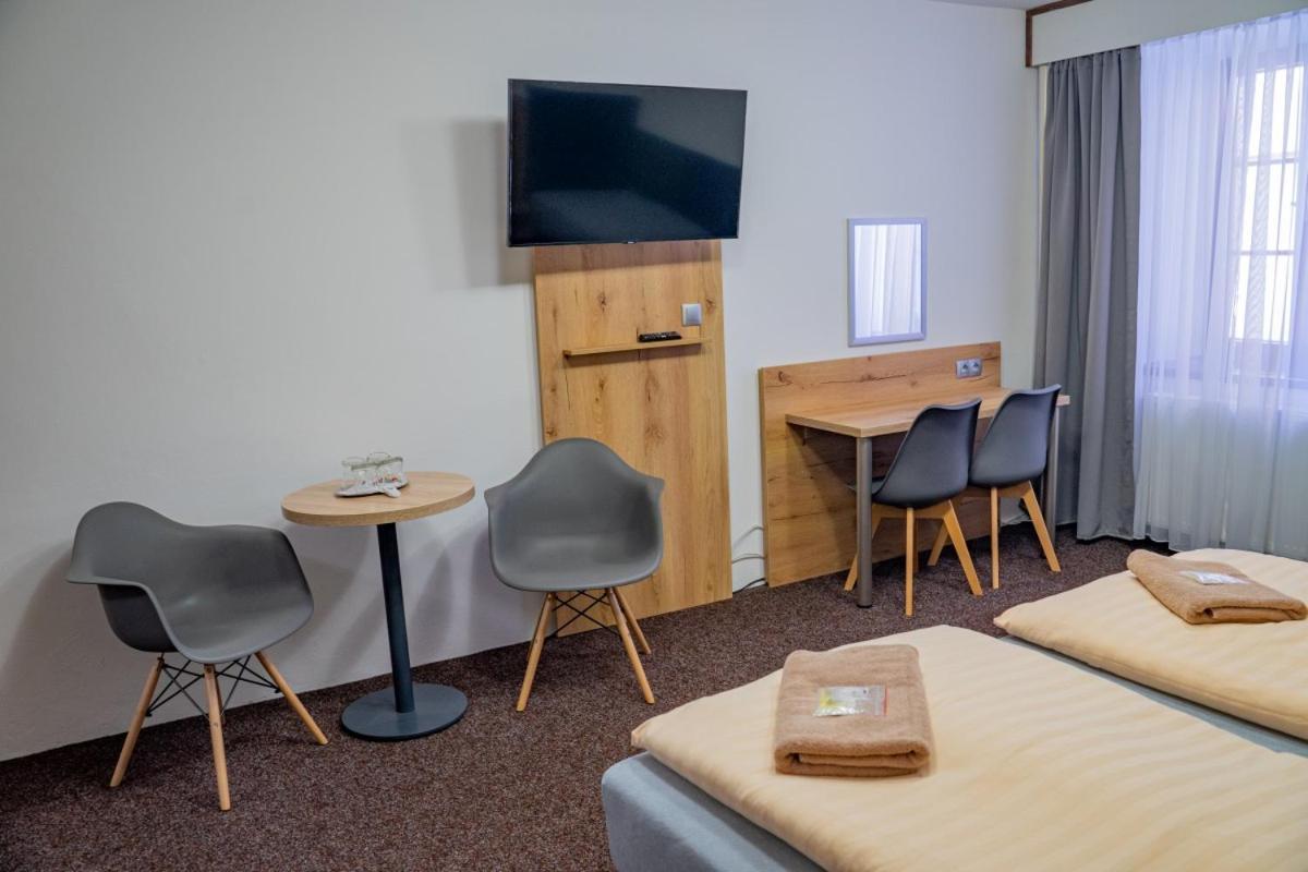 Hotel Zlata Labut Králíky Exteriör bild